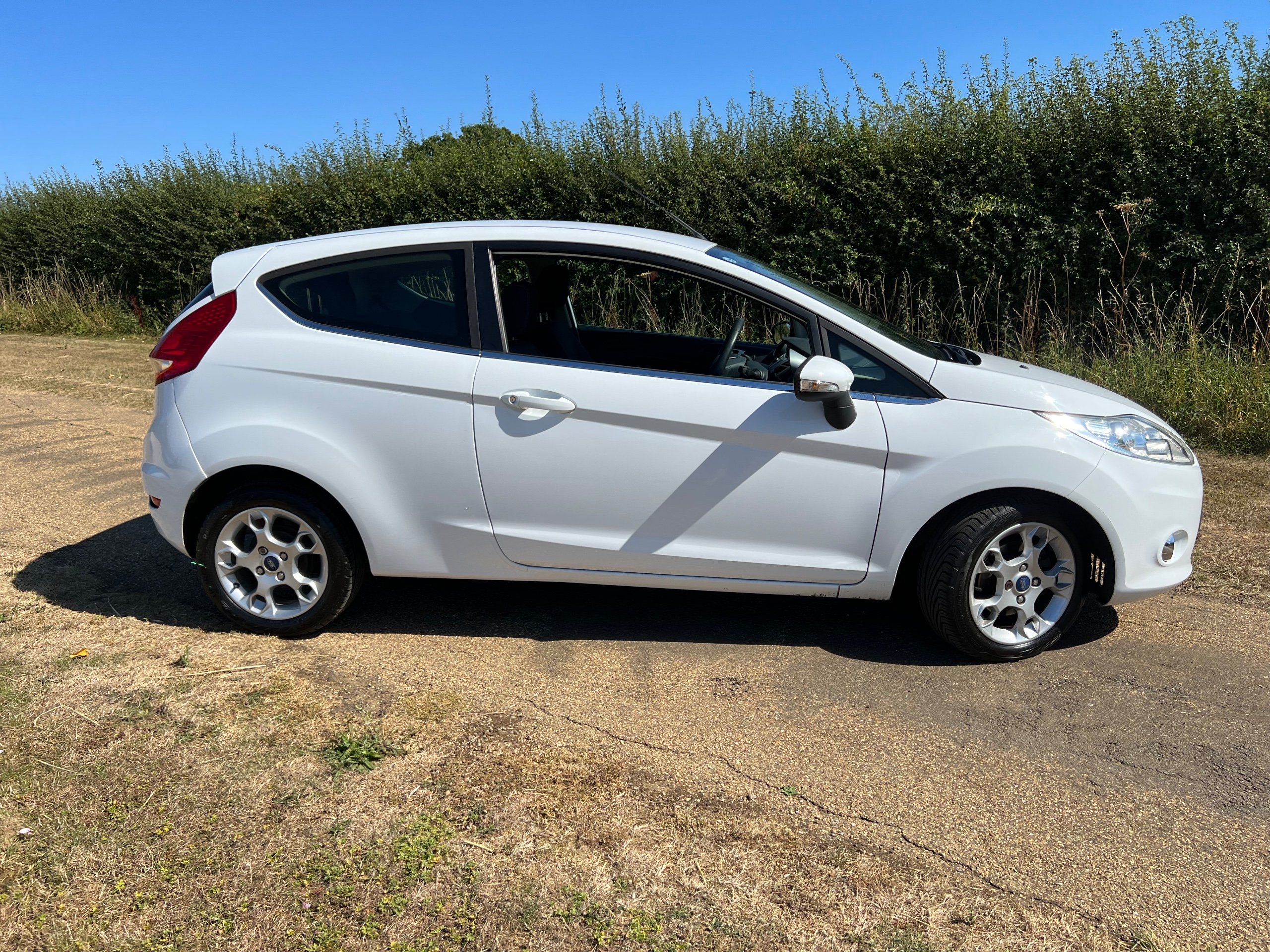 Sold 2012 Ford Fiesta ZETEC 3-Door, Towcester, Northamptonshire | True ...